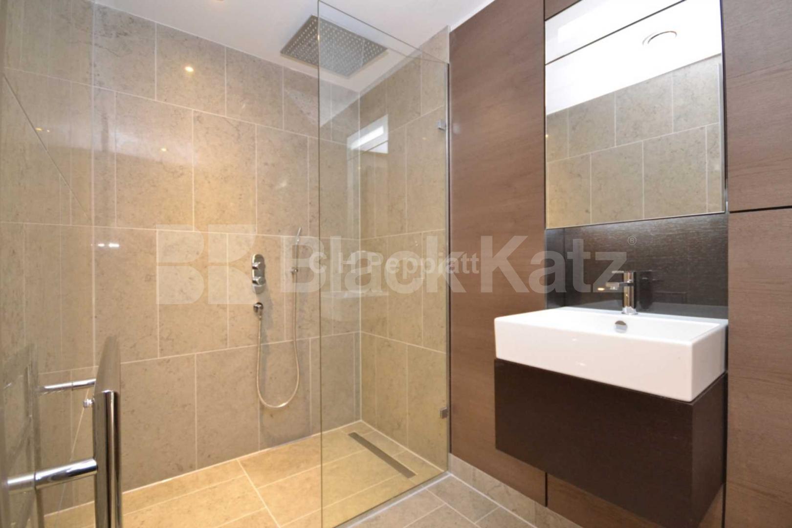 			STUNNING STUDIO BY REGENTS PARK!, Studio Apartment, 1 bath, 1 reception Studio			 Dorset Square , MARYLEBONE - BAKER STREET